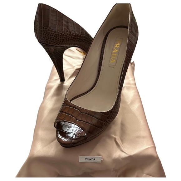 Prada Brown Crocodile Embossed Pumps EU 36.5 - Picture 1 of 7